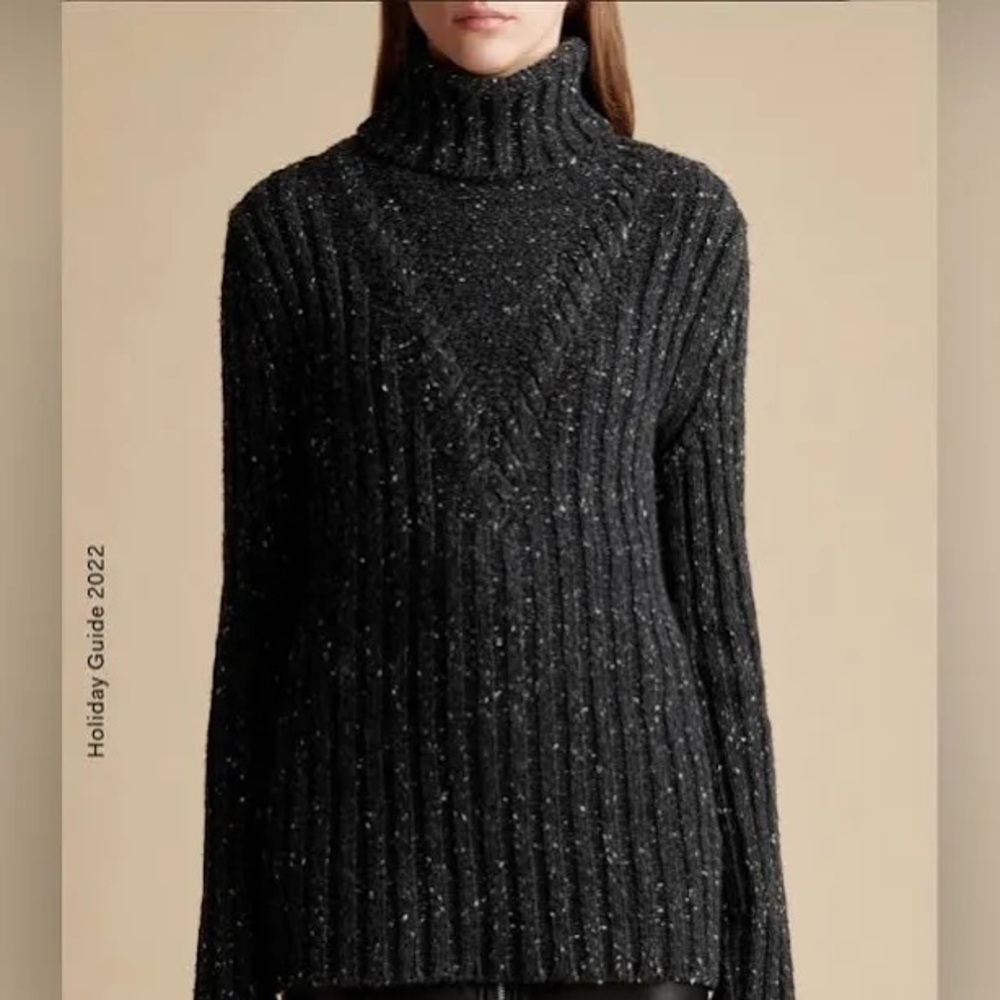 Khaite Hadlee Cashmere Knit Turtleneck Sweater